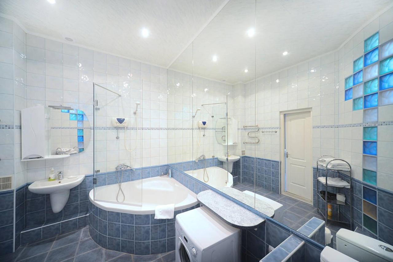 Chekhov Apartment Kijów Zewnętrze zdjęcie